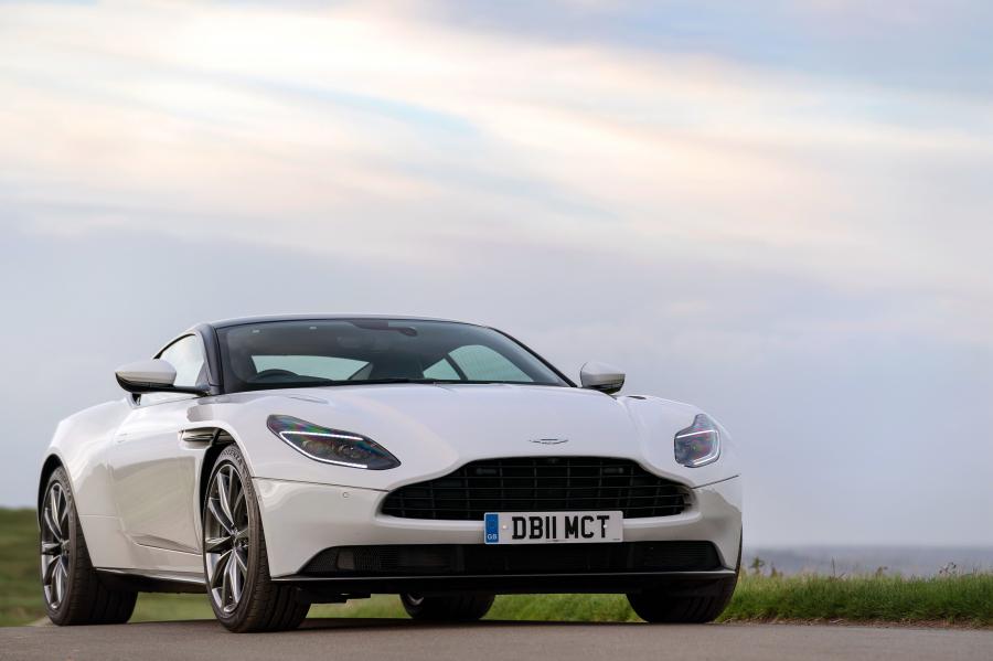  Aston Martin DB11 V8 2017 года  (UK) (фото 31 из 40)